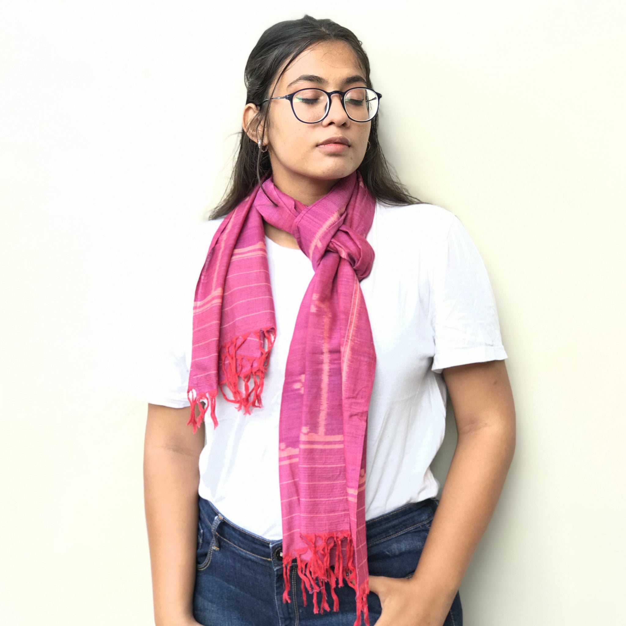 Handwoven two-tone red-purple Sambalpuri cotton ikat scarf with tiny floral butis allover